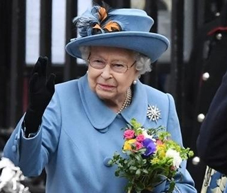Королева отменила семейный обед перед Рождеством из-за распространения "омикрона" в Британии