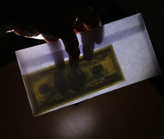 НАБУ проверяет информацию о возможном получении нардепами денег в конвертах