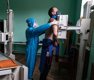 В Украине за сутки зафиксировано 827 новых случаев заболевания СOVID-19