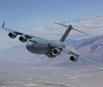 Самолет C-17A