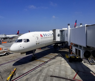 Delta Air протестировала спутниковый интернет Starlink на борту самолетов
