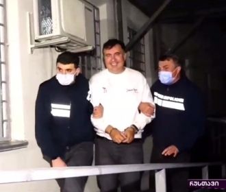 Задержанный в Грузии Саакашвили объявил голодовку