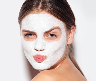 Экстренная помощь: выбираем маски для сухой кожи лица