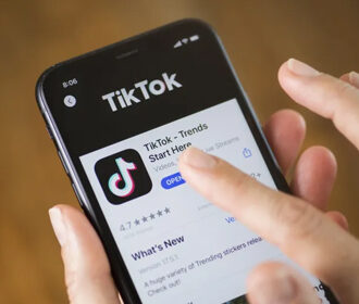 Пользователи TikTok больше подвержены азартным играм - ученые