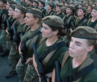 В Раду внесли законопроект о добровольном воинском учете для женщин