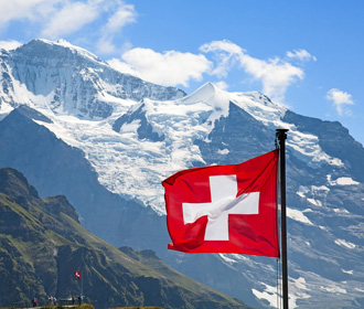 Швейцария мешает поставкам тяжелого вооружения ВСУ