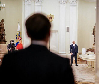 Макрон и Путин