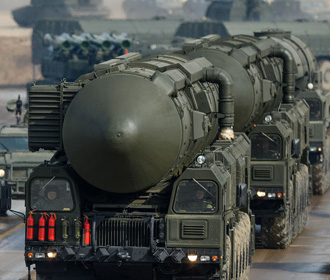 Подоляк отреагировал на угрозы Путина применить ядерное оружие