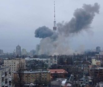 При обстреле телевышки в Киеве никто не пострадал, киевлян просят временно пользоваться региональными телеканалами