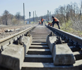 Канада поможет восстанавливать железную дорогу Украины