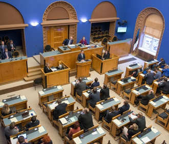 Парламент Эстонии признал агрессию РФ в Украине геноцидом – нардеп