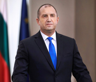 Президент Болгарии выступил против оказания Украине военной помощи