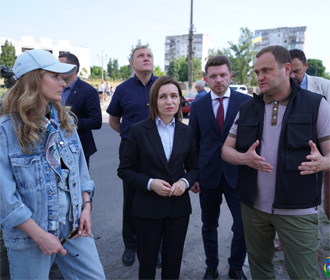 Президент Молдовы посетила Бородянку, Бучу и Ирпень