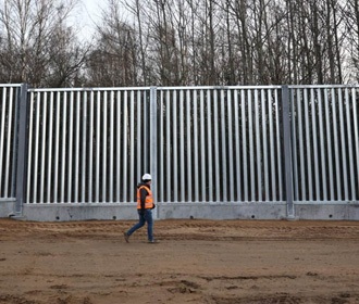 Польша построила 140 км "стены" на границе с Беларусью