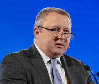 Андрей Костин