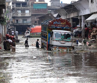 В Пакистане из-за наводнения за сутки погибло более 50 людей