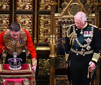 Карл III рассчитывает на традиционную, но более скромную церемонию коронации