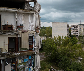 Через "Дию" украинцы подали более 325 тыс. сообщений об уничтожении или повреждении жилья - Шмыгаль