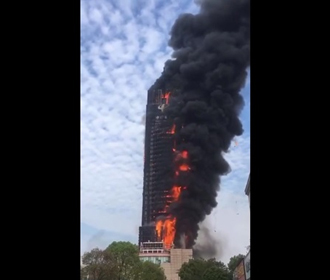 В Китае за 20 минут сгорел небоскреб: сотни жертв