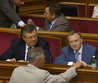 Суд разрешил задержать двух министров времен Януковича