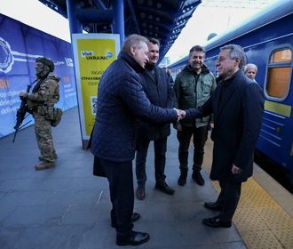 Президент Швейцарии посетил Бородянку и Иванков