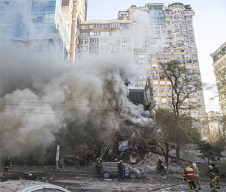 В результате атаки на жилой дом в Киеве погибла молодая пара, женщина была беременна