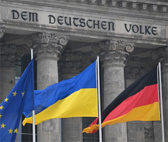 В Берлине запретили флаги Украины и России 8 и 9 мая