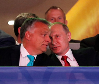 Путин с Орбаном заявили о "развитии отношений" между странами