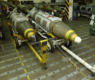 США намерены поставить Украине оборудование для переделки бомб в "умные" - СМИ