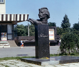В Одессе снесут памятник Горькому