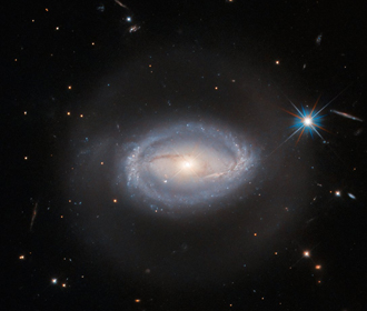 Телескоп Хаббл увидел таинственный объект, не поддающийся классификации