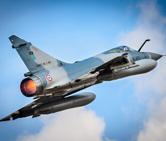 истребитель Mirage 2000