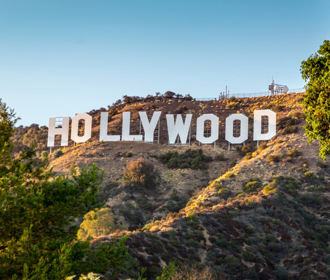 Голливудские сценаристы объявили забастовку