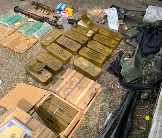 В гараже жителя Киева обнаружили арсенал оружия