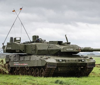 В Украине приняли на вооружение танки Leopard трех модификаций