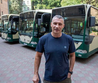 Кличко: благотворители подарили городу автобусы Mercedes, вскоре они выйдут на маршруты