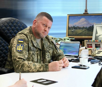 Залужный провел встречу с начальником Генштаба ВС Словакии