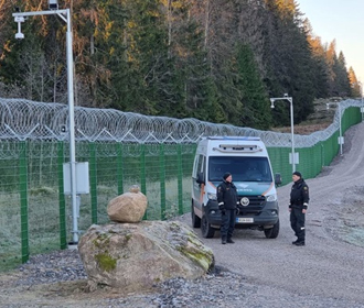 Финляндия завершила строительство тестового забора на границе с РФ
