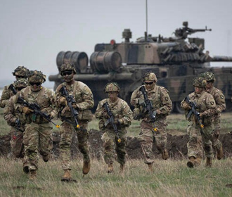 В Польшу в случае угрозы могут перебросить до 300 тысяч военных НАТО - Генштаб польской армии