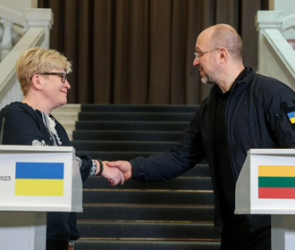 Шмыгаль обсудил с премьером Литвы усиление ПВО и Формулу мира Зеленского