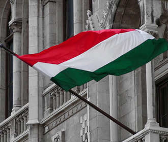 Венгрия готова к компромиссу по 50 млрд евро от ЕС Украине - советник Орбана