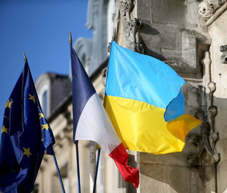 Глава Национальной ассамблеи Франции прибыла в Киев