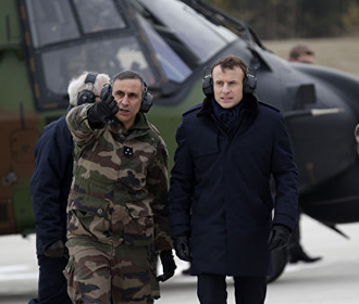 Президент Франции призвал союзников не быть "трусами" в вопросе Украины