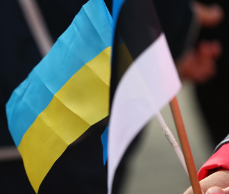 Украина Эстония флаги