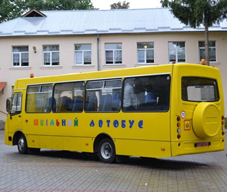 Кабмин выделил 1 млрд грн субвенции на закупку школьных автобусов -Шмыгаль