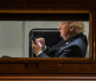 Трамп рассказал, кто пишет его посты в соцсетях