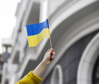 В Киеве отметили историческое поднятие украинского флага