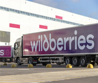 Комплекс Wildberries горит после атаки в Удмуртии