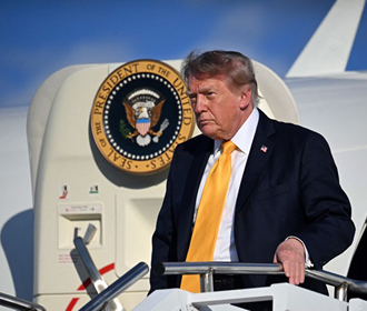 Трамп два дня подряд менял цвет волос