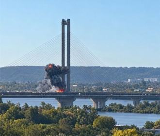 Кличко подтвердил два попадания БпЛА вблизи опорной части Южного моста в Киеве